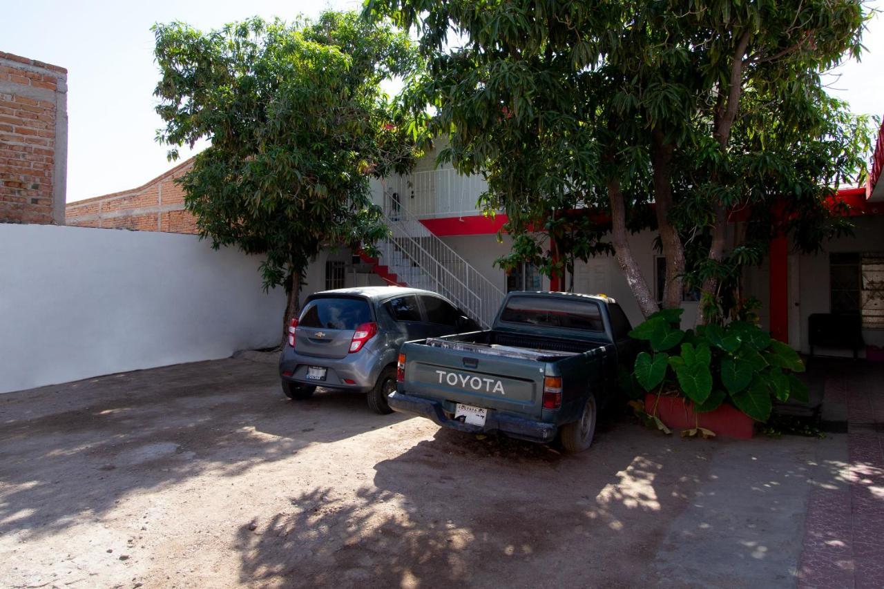 Oyo Casa De Huespedes San Jose Hotel Guaymas Exterior foto